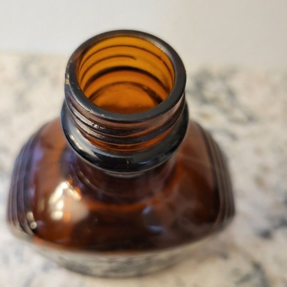 Vintage Log Cabin Syrup Amber Glass Bottle Bicentennial Flask - Flag/Drum/Fife - Picture 5 of 5